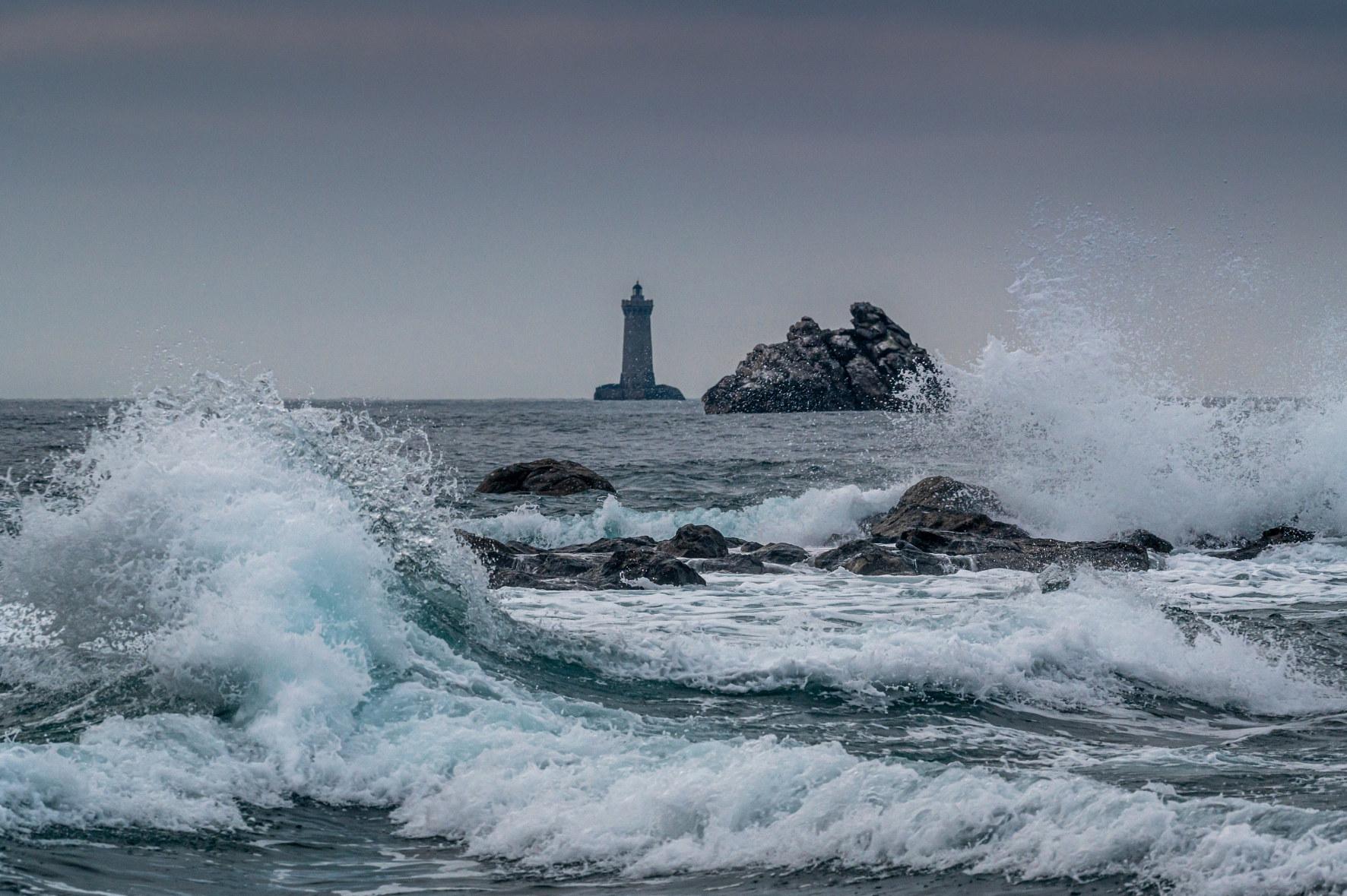 Photo Porspoder • Le phare du Four depuis presqu'île Saint-Laurent
