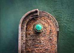 Destockage Vue drone sur le phare de la jetée de Binic / format 75x50cm  sur alu dibond 3mm