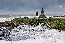 Photographie Tempête sur la côte sauvage du Croisic ou quand l'écume de mer recouvre la côte