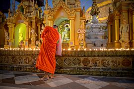 Photo Shwedagon pagoda • Rangoon • Myanmar